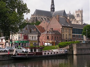 Mooring at Amiens Mooring at Amiens