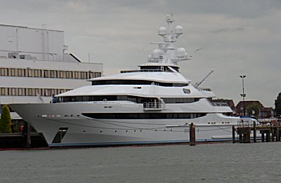 Yacht for rich Arab