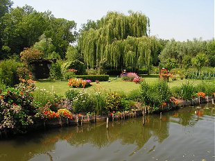 Hortillonnages at Amiens Hortillonnages at Amiens
