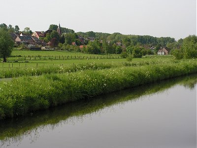 Zandbergen on the river Dender