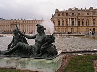 Neptunes handmaiden at Versailles
