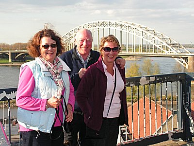 Jan, Peter and Sue at the Nijmegen bridge
